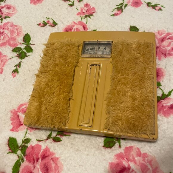 1960s furry yellow Counselor bathroom weight scale! - Picture 1 of 8
